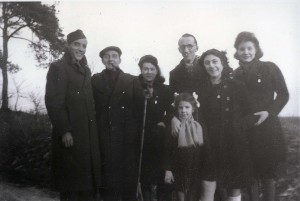 Jeanette and Roger Voinot (2nd and 3rd from left), Rachel Kokotek (2nd from right), photo taken in Avrolle in January 1944 © Yad Vashem 